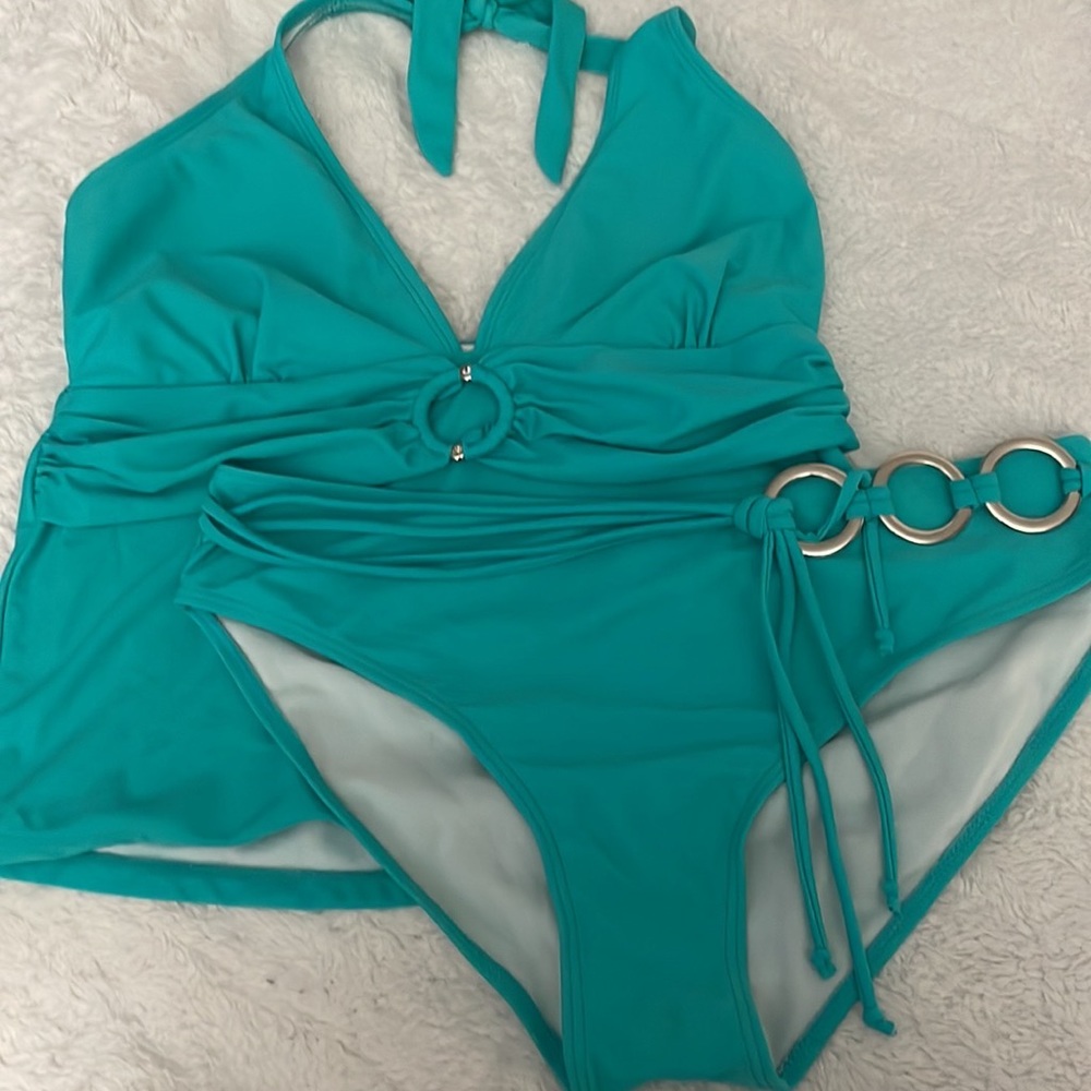 Super cute bikinis woman’s 12/14